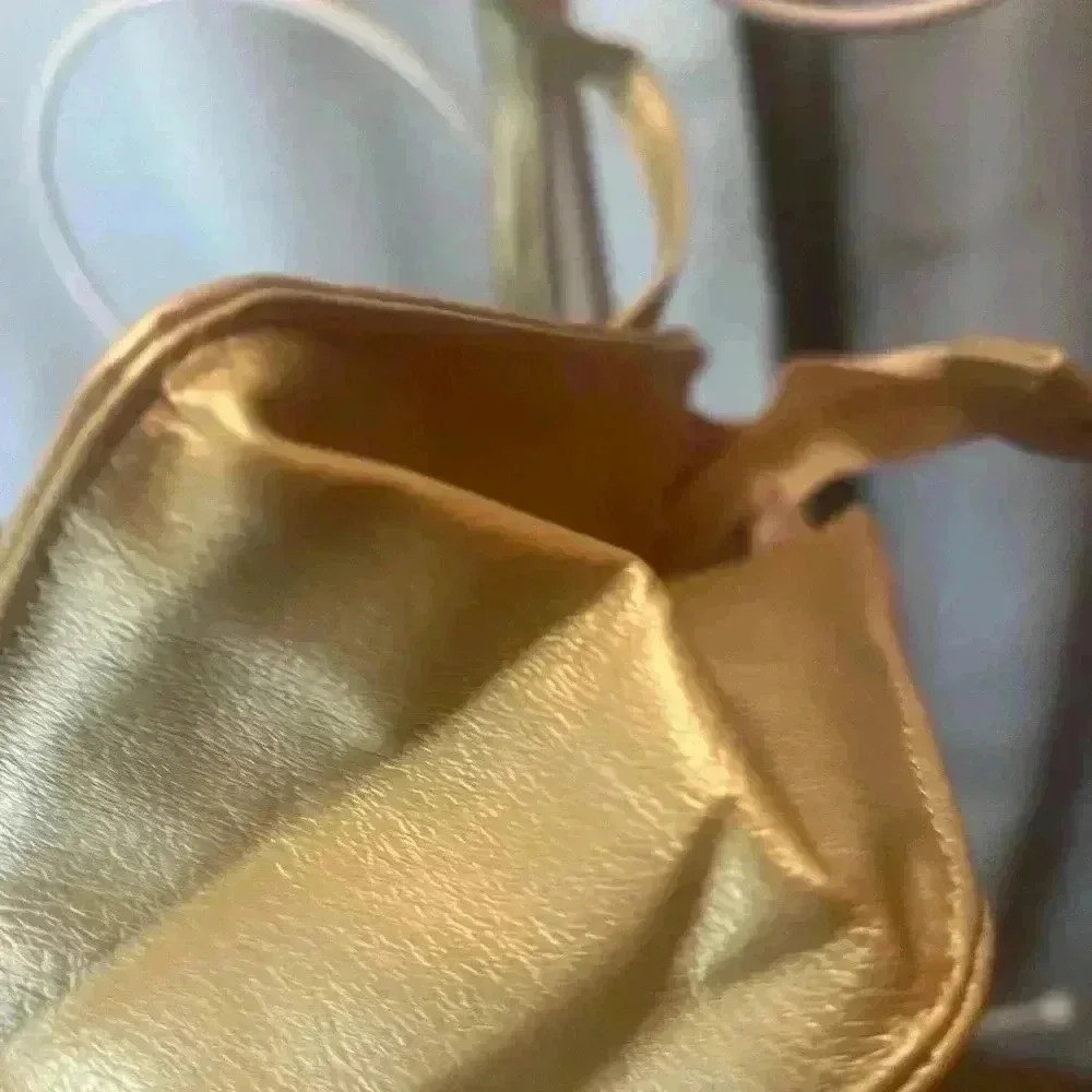 Pouchee Gold Leather Organizer Crossbody Bag - Picture 11 of 13